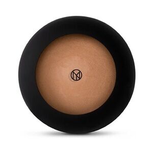 Il Makiage Mineral Baked Bronzer In Shade Wannabe, A Light Peachy Bronze